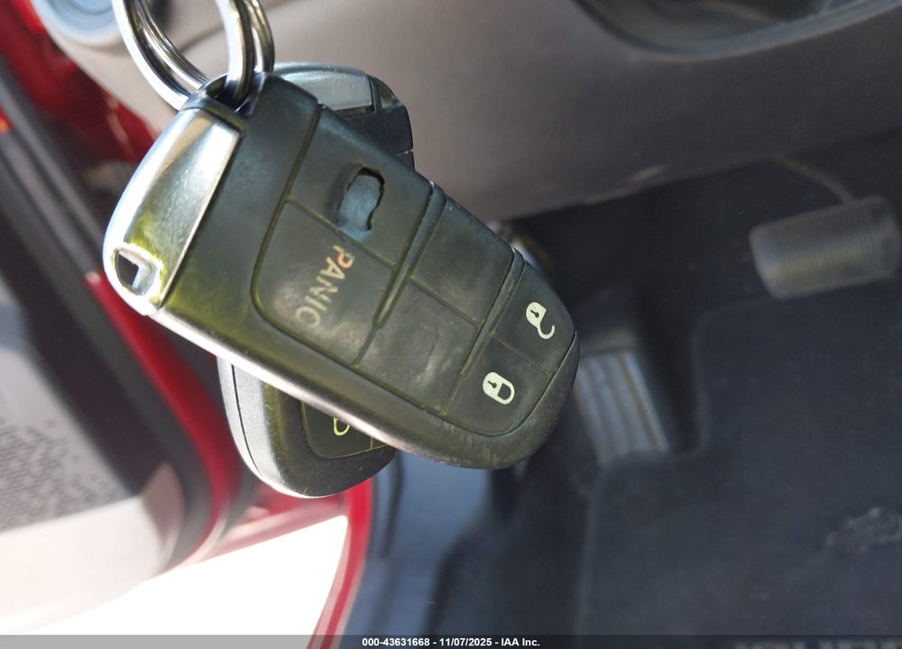 2015 DODGE JOURNEY VIN: 3C4PDCBG1FT743423