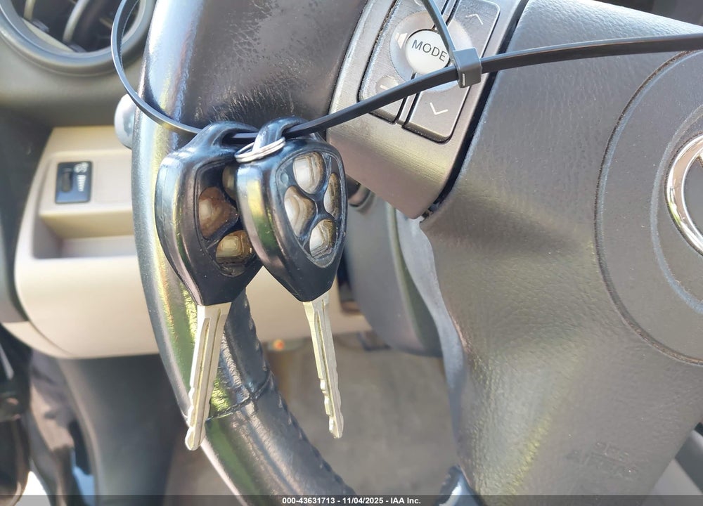 2007 TOYOTA RAV4 LIMITED VIN: JTMZD31V875034854