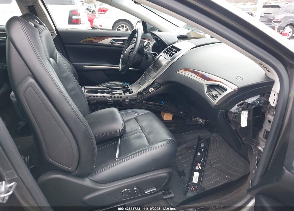 2015 LINCOLN MKZ VIN: 3LN6L2GK7FR621972