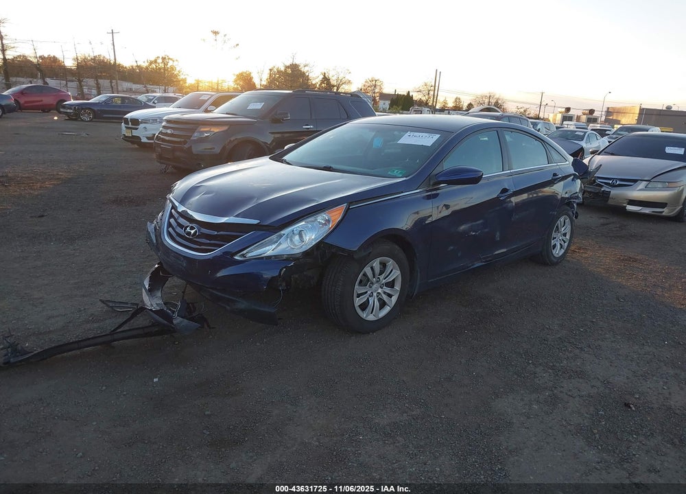 2013 HYUNDAI SONATA GLS VIN: 5NPEB4AC7DH527302