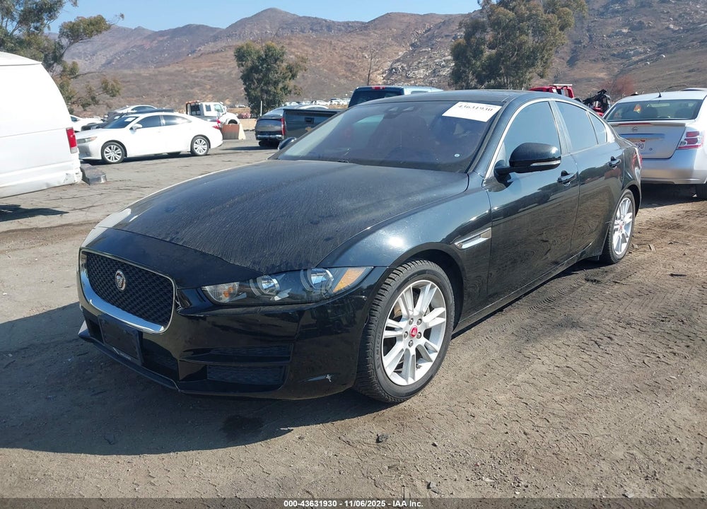 2017 JAGUAR XE 20D PREMIUM VIN: SAJAD4BN6HA975912