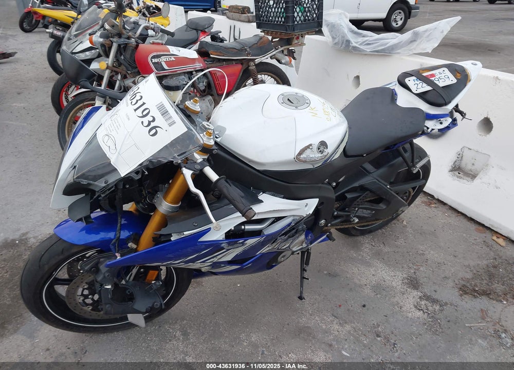 2014 YAMAHA YZFR6 C VIN: JYARJ16Y9EA007713