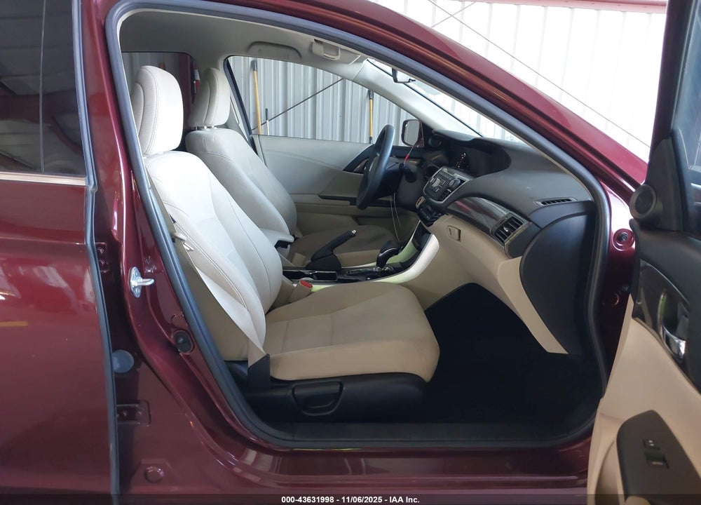 2017 HONDA ACCORD HYBRID VIN: JHMCR6F38HC026832