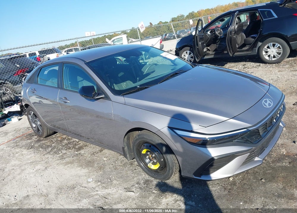 2025 HYUNDAI ELANTRA SEL SPORT VIN: KMHLM4DG7SU950203