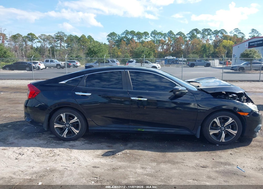 2017 HONDA CIVIC TOURING VIN: 19XFC1F94HE031039