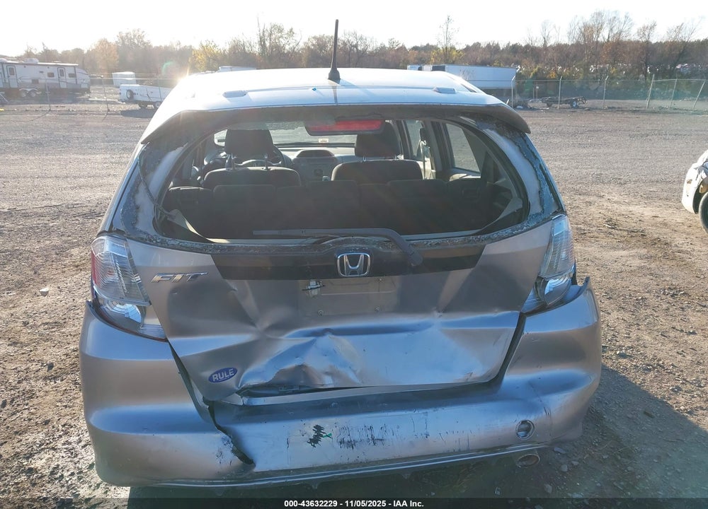 2009 HONDA FIT SPORT VIN: JHMGE88439S001553