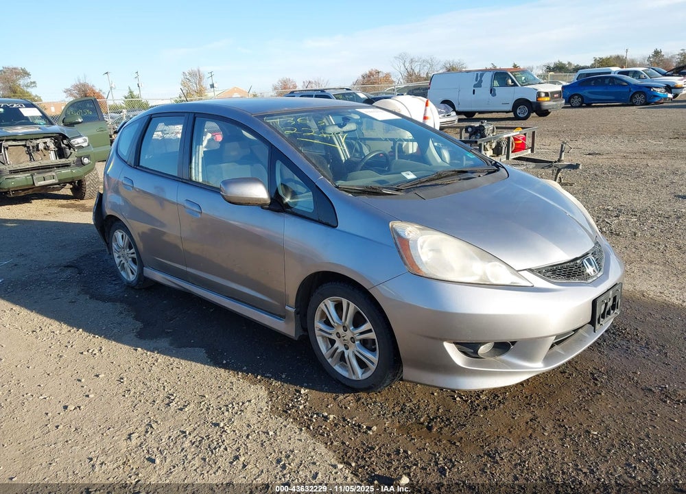 2009 HONDA FIT SPORT VIN: JHMGE88439S001553