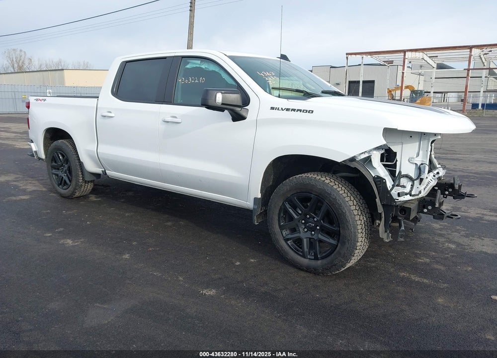 2024 CHEVROLET SILVERADO 1500 4WD  SHORT BED RST VIN: 1GCUDEED0RZ381176