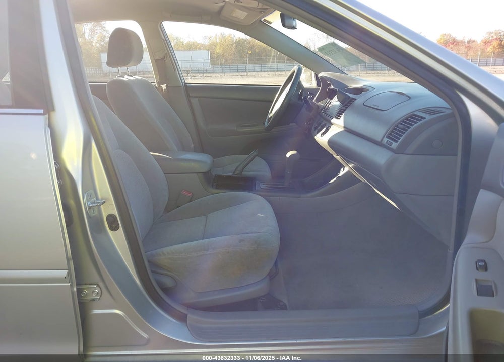 2003 TOYOTA CAMRY LE VIN: 4T1BE32K63U240897
