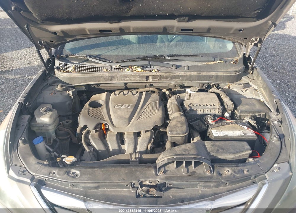 2011 HYUNDAI SONATA SE VIN: 5NPEC4AC4BH129023