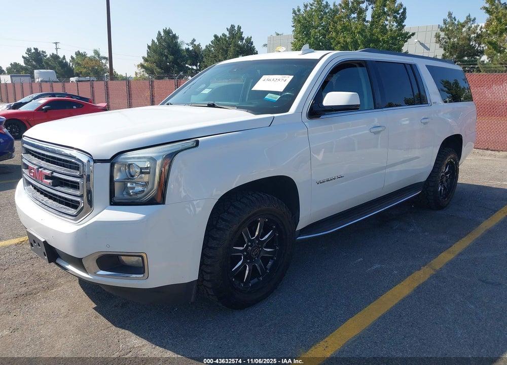 2017 GMC YUKON XL VIN: 1GKS2GKC1HR192110