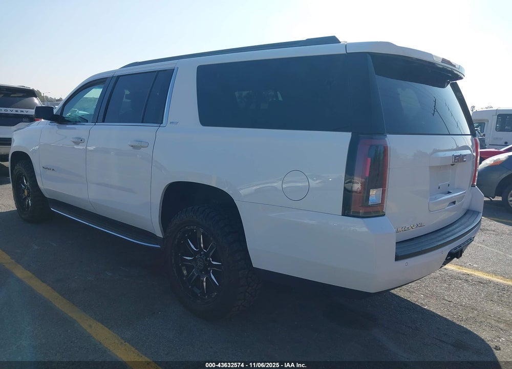 2017 GMC YUKON XL VIN: 1GKS2GKC1HR192110