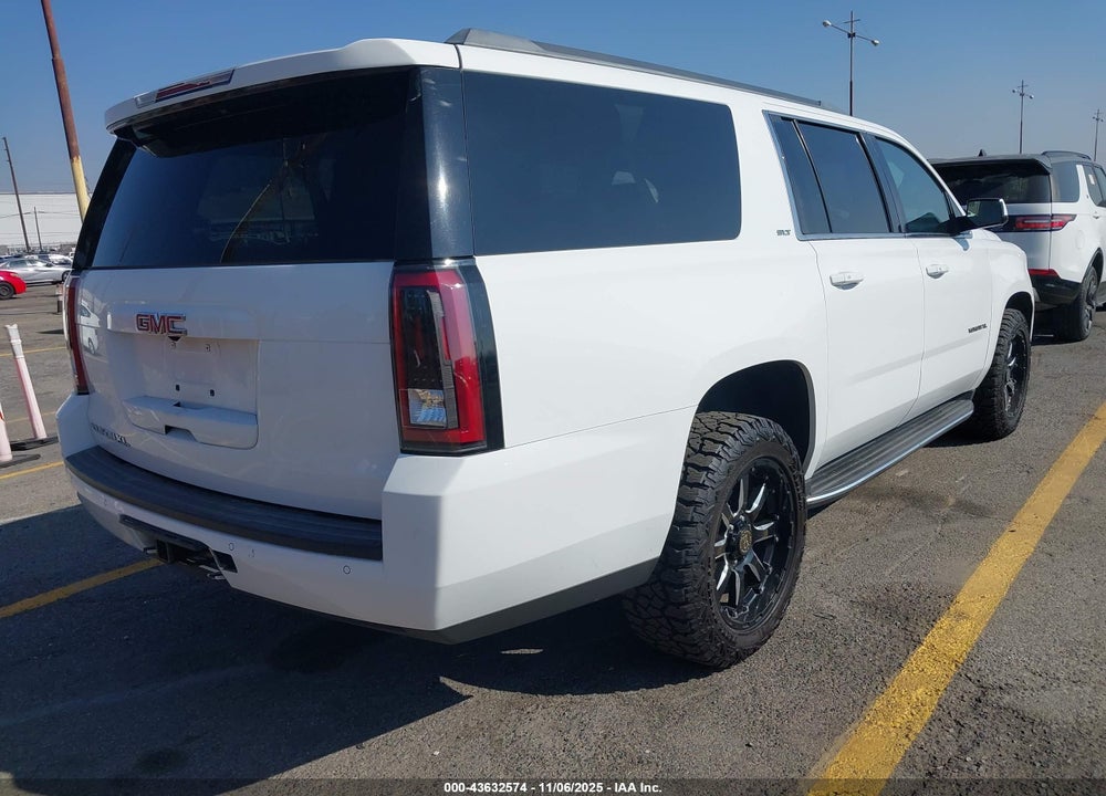 2017 GMC YUKON XL VIN: 1GKS2GKC1HR192110