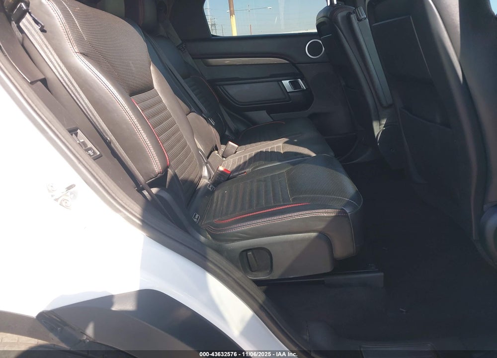 2017 LAND ROVER DISCOVERY VIN: SALRRBBV4HA042817