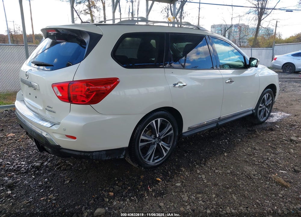2017 NISSAN PATHFINDER PLATINUM VIN: 5N1DR2MM9HC627298