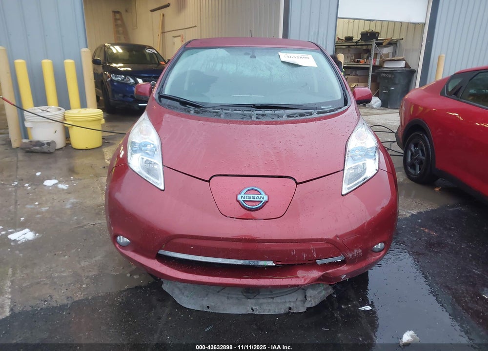 2015 NISSAN LEAF SL VIN: 1N4AZ0CP5FC326523