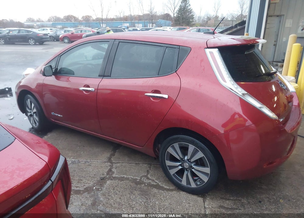 2015 NISSAN LEAF SL VIN: 1N4AZ0CP5FC326523