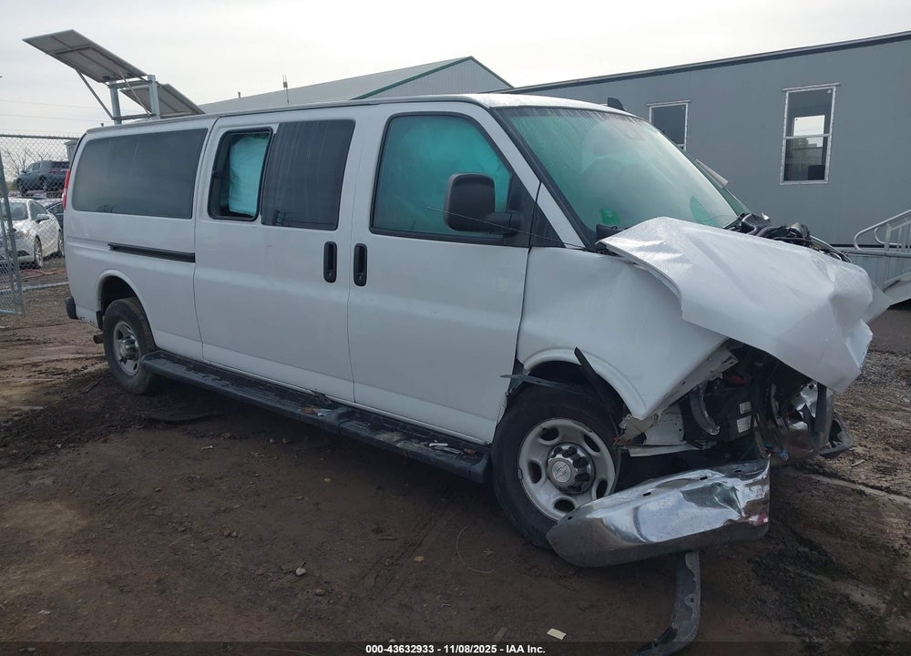 2020 CHEVROLET EXPRESS PASSENGER RWD 3500 EXTENDED WHEELBASE LT VIN: 1GAZGPFG2L1169038