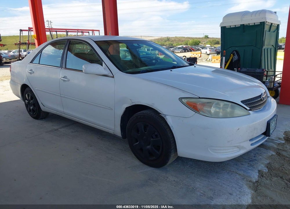 2002 TOYOTA CAMRY LE VIN: 4T1BE32K62U579710