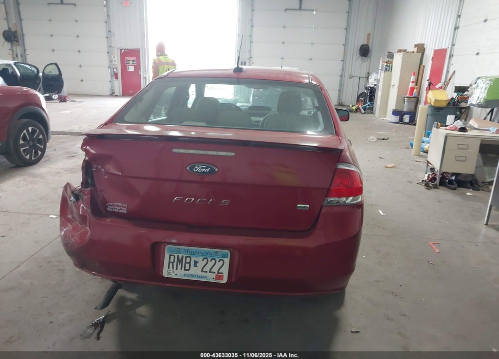 2011 FORD FOCUS SE VIN: 1FAHP3FN2BW129625
