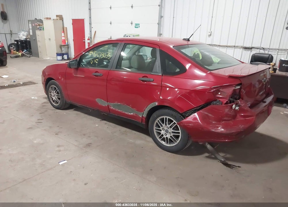2011 FORD FOCUS SE VIN: 1FAHP3FN2BW129625