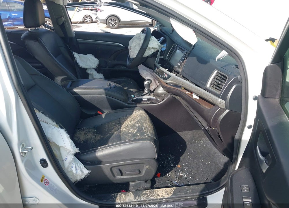 2018 TOYOTA HIGHLANDER VIN: 5TDYZRFH1JS283288