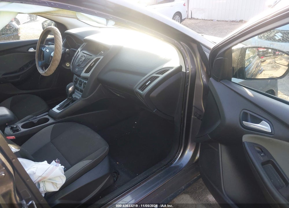 2014 FORD FOCUS VIN: 1FADP3F22EL406770