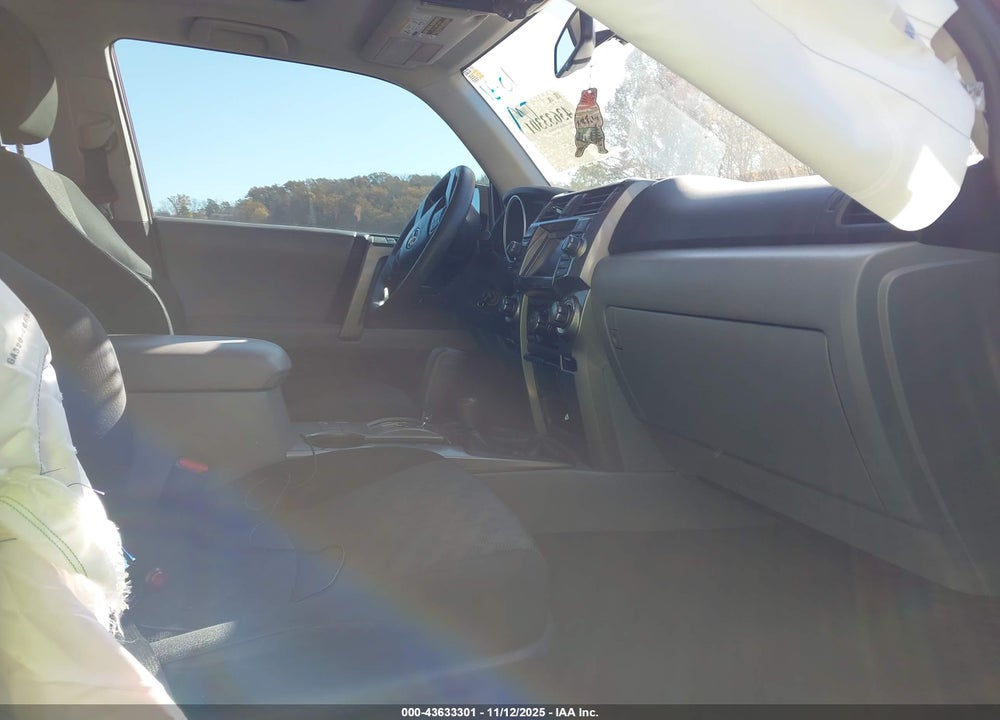 2011 TOYOTA 4RUNNER VIN: JTEBU5JR2B5049693