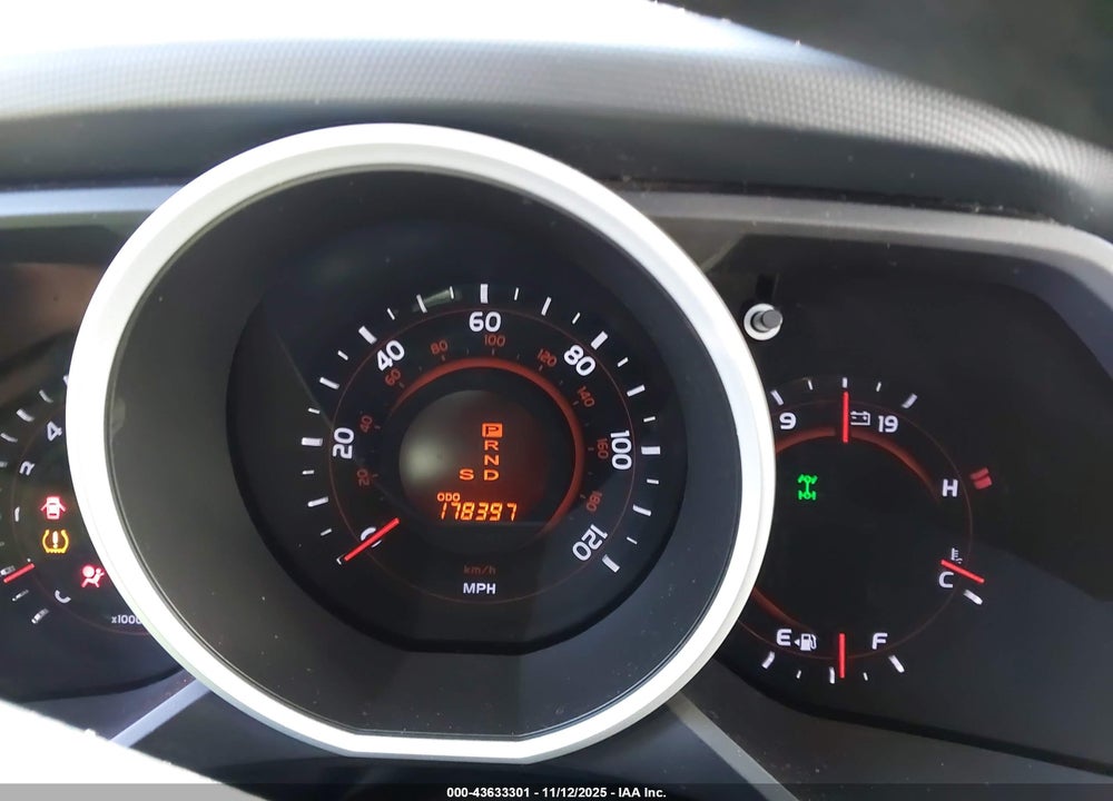 2011 TOYOTA 4RUNNER VIN: JTEBU5JR2B5049693