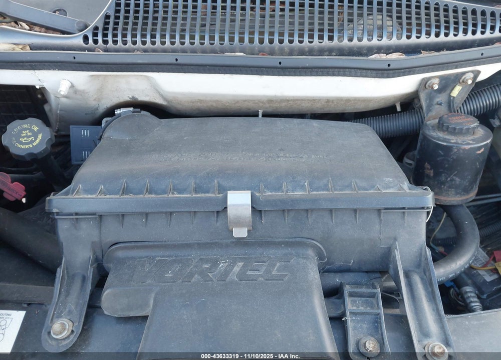 2000 CHEVROLET EXPRESS VIN: 1GCFG15W4Y1265681