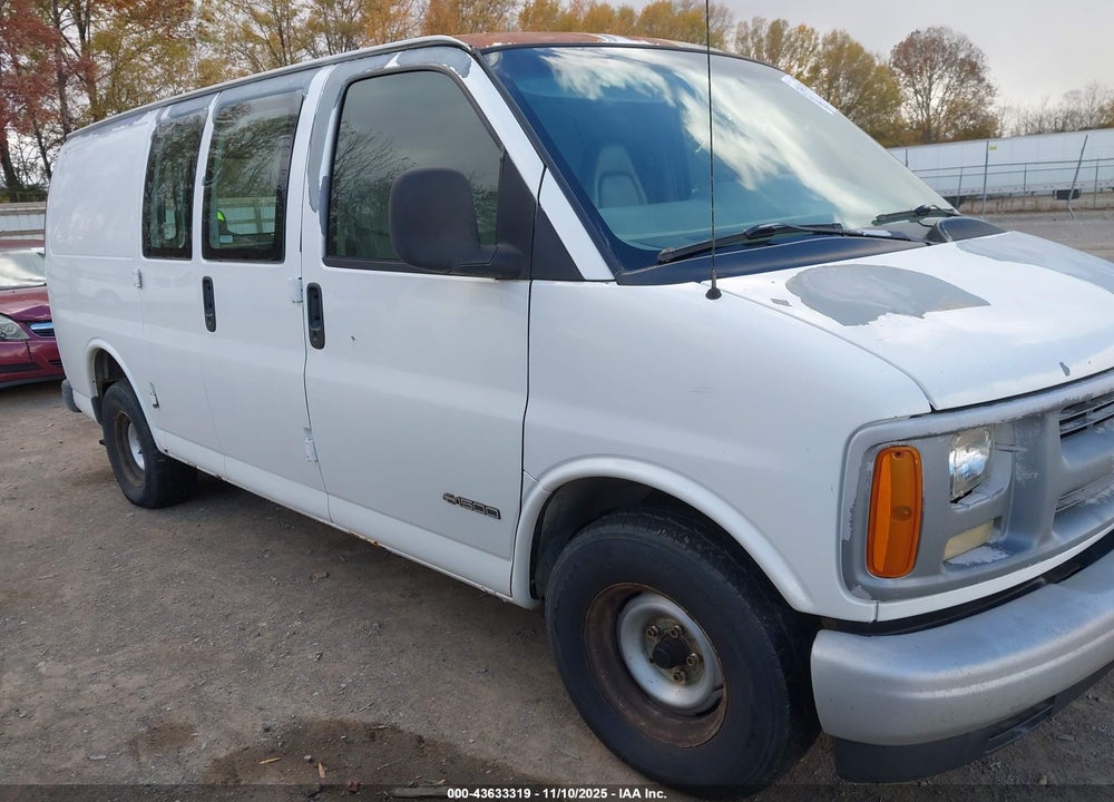 2000 CHEVROLET EXPRESS VIN: 1GCFG15W4Y1265681
