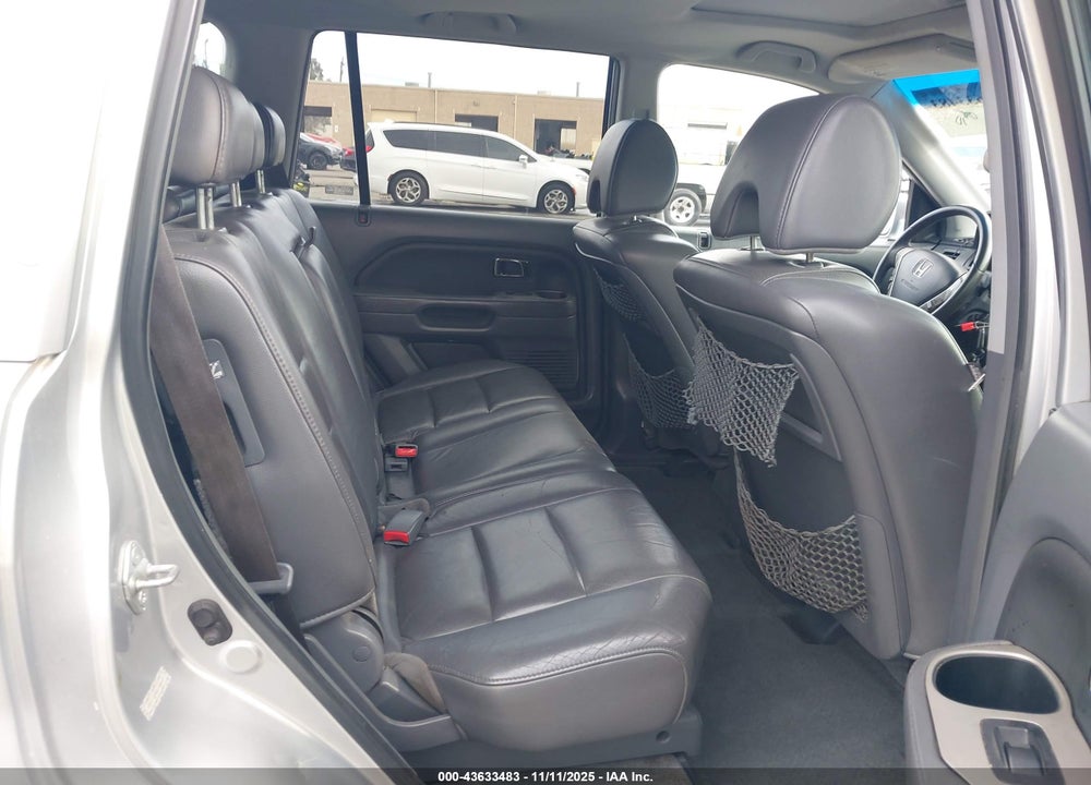 2006 HONDA PILOT EX-L VIN: 2HKYF18566H558647