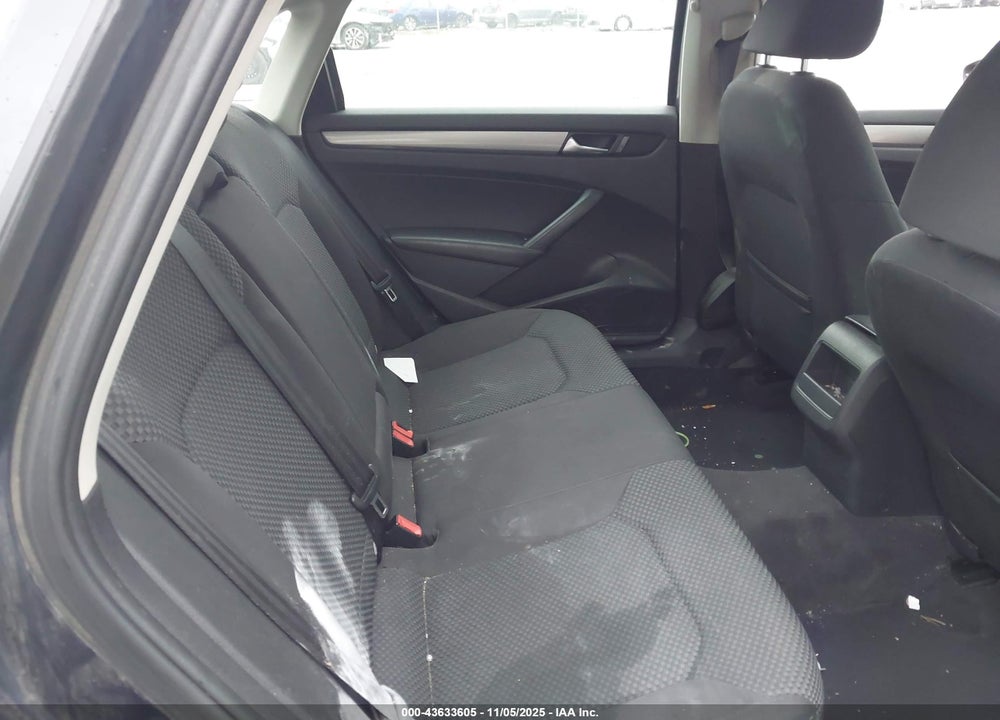2012 VOLKSWAGEN PASSAT VIN: 1VWAP7A38CC034432