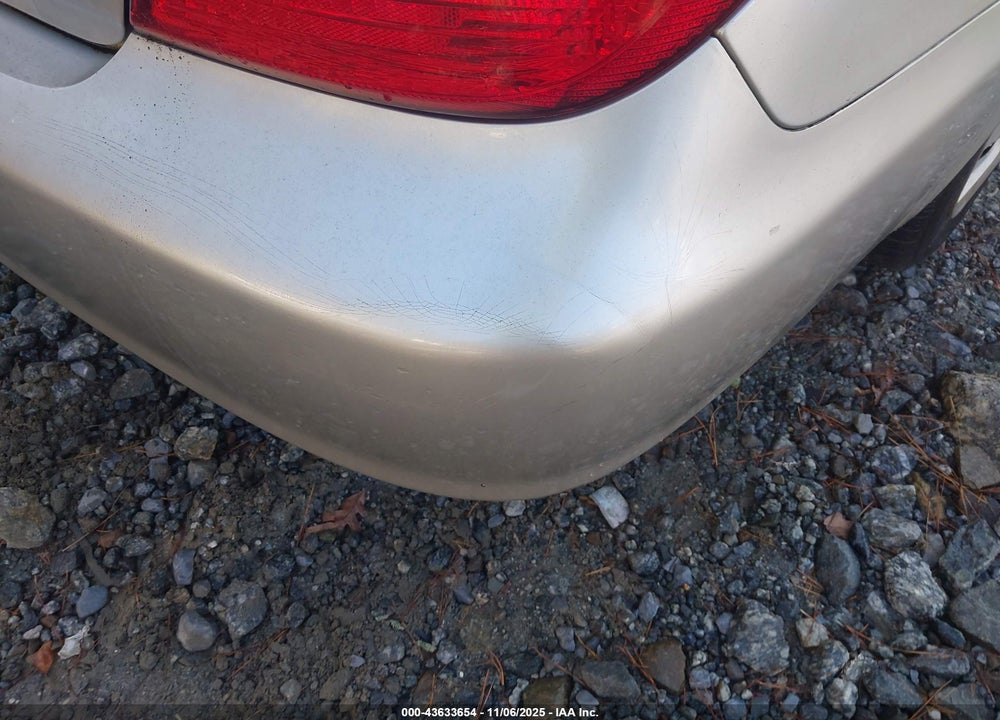 2004 TOYOTA CAMRY LE VIN: 4T1BE32K84U929650