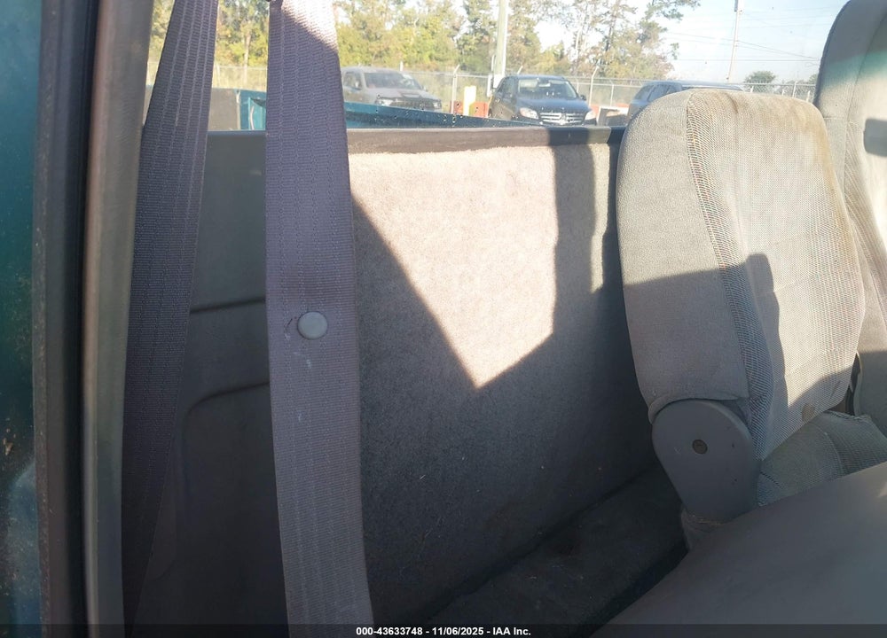 1996 FORD F150 VIN: 2FTEF15N5TCA70220