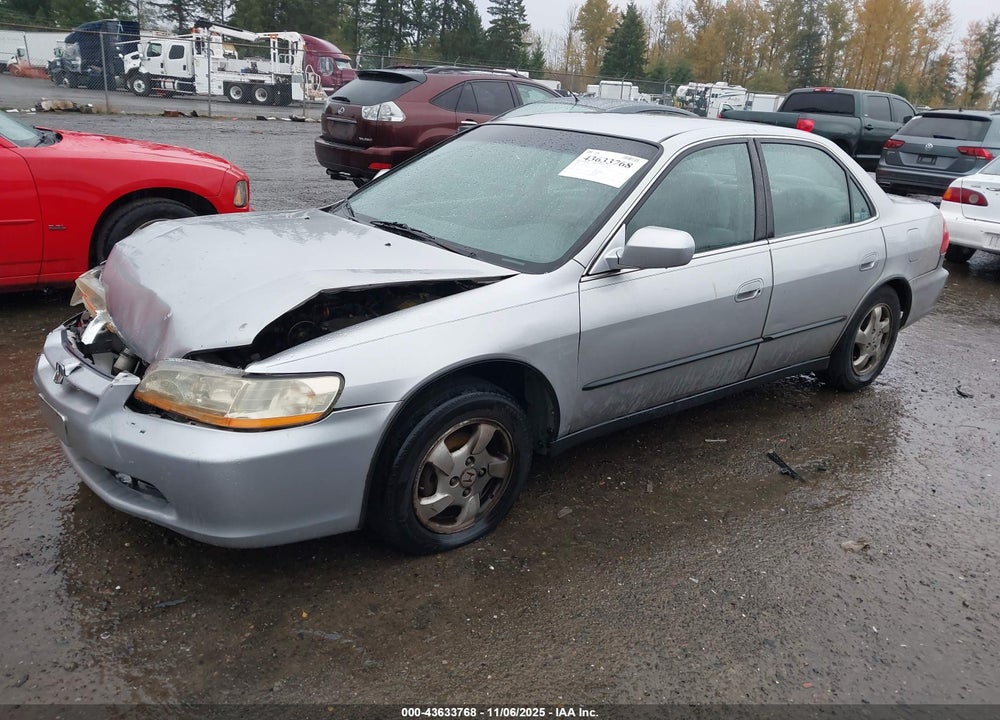 2000 HONDA ACCORD 2.3 LX VIN: 1HGCG5541YA054187