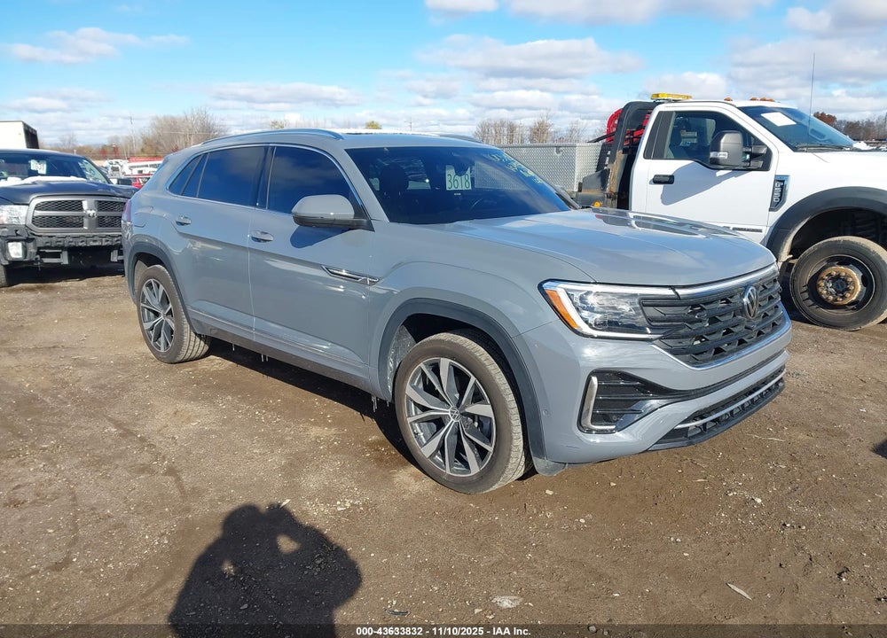 2024 VOLKSWAGEN ATLAS CROSS SPORT 2.0T SEL PREMIUM R-LINE VIN: 1V2FE2CA3RC249351