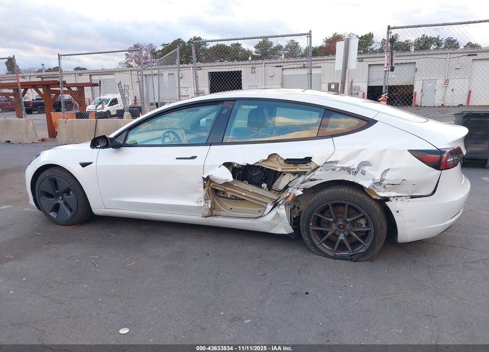 2021 TESLA MODEL 3 STANDARD RANGE PLUS REAR-WHEEL DRIVE VIN: 5YJ3E1EAXMF991592