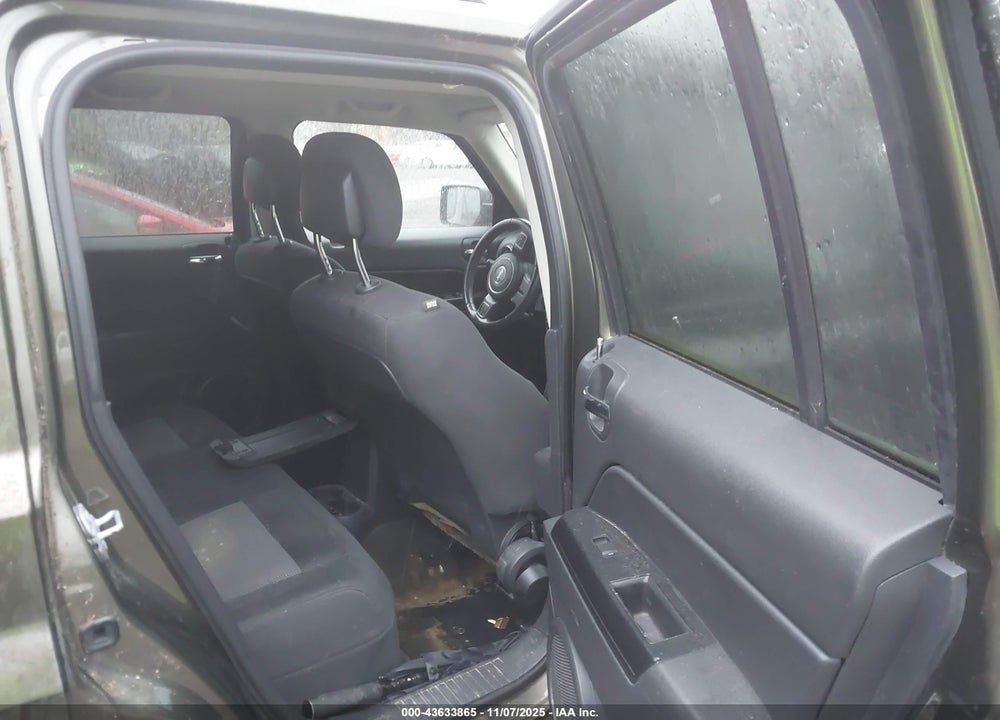 2015 JEEP PATRIOT LATITUDE VIN: 1C4NJRFB9FD218150