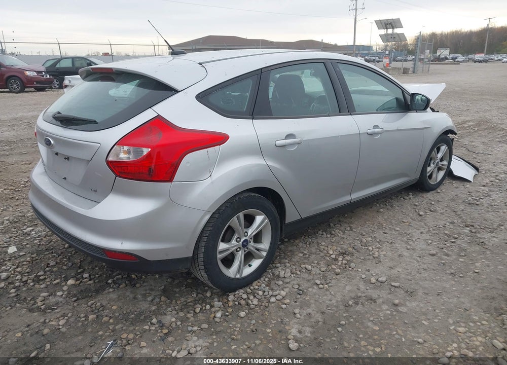 2014 FORD FOCUS SE VIN: 1FADP3K28EL449516