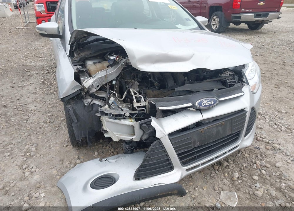 2014 FORD FOCUS SE VIN: 1FADP3K28EL449516