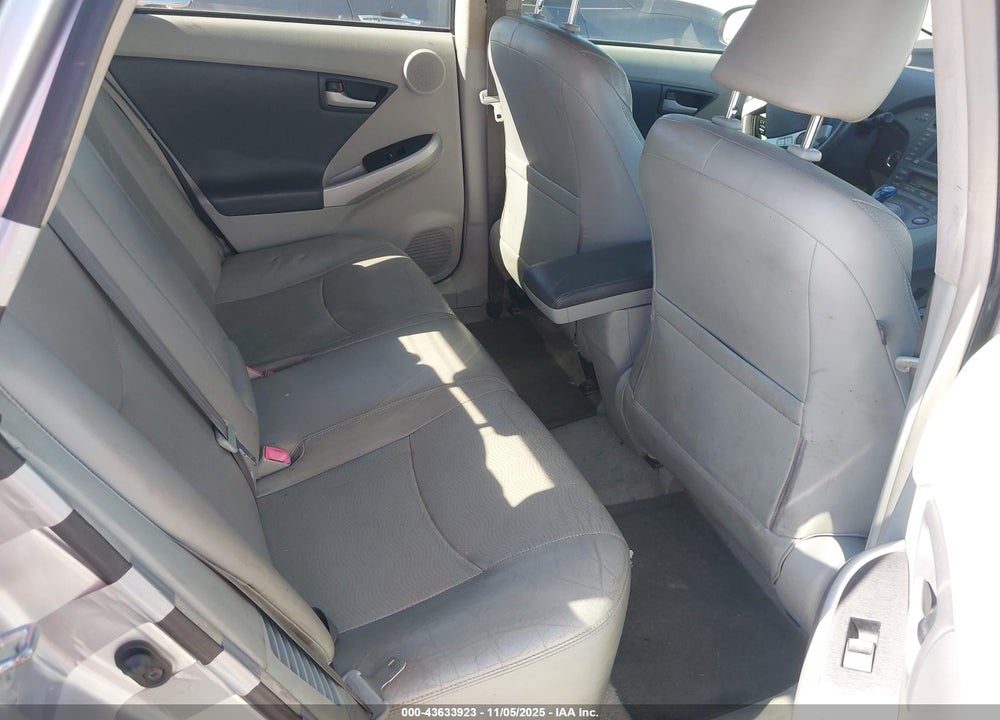 2011 TOYOTA PRIUS FIVE VIN: JTDKN3DU6B1426927