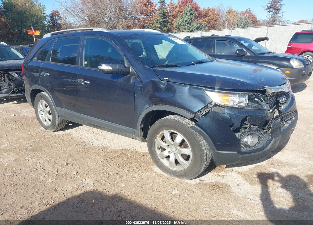 2012 KIA SORENTO LX VIN: 5XYKT3A62CG269586