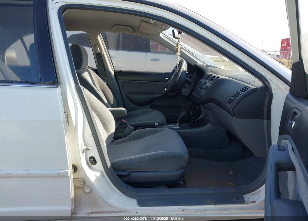 2002 HONDA CIVIC LX VIN: 2HGES16552H542977