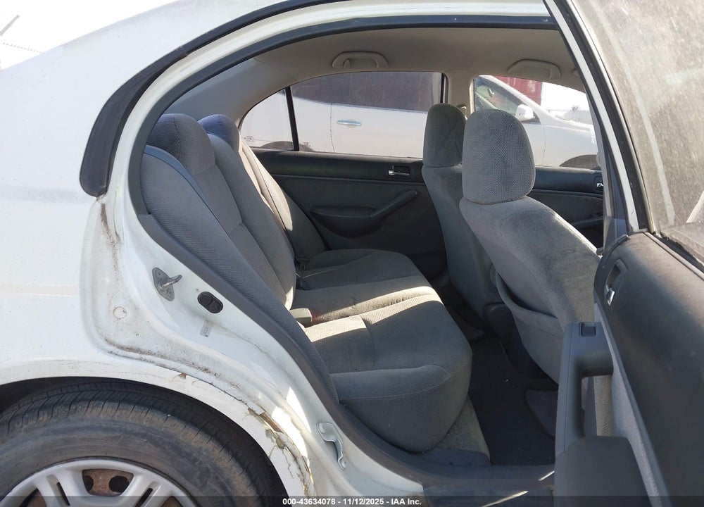 2002 HONDA CIVIC LX VIN: 2HGES16552H542977