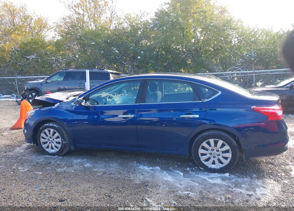 2017 NISSAN SENTRA VIN: 3N1AB7AP0HY335928
