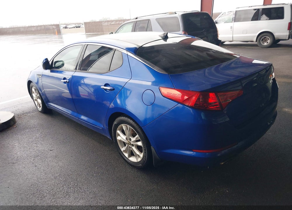 2011 KIA OPTIMA EX VIN: KNAGN4A79B5216645