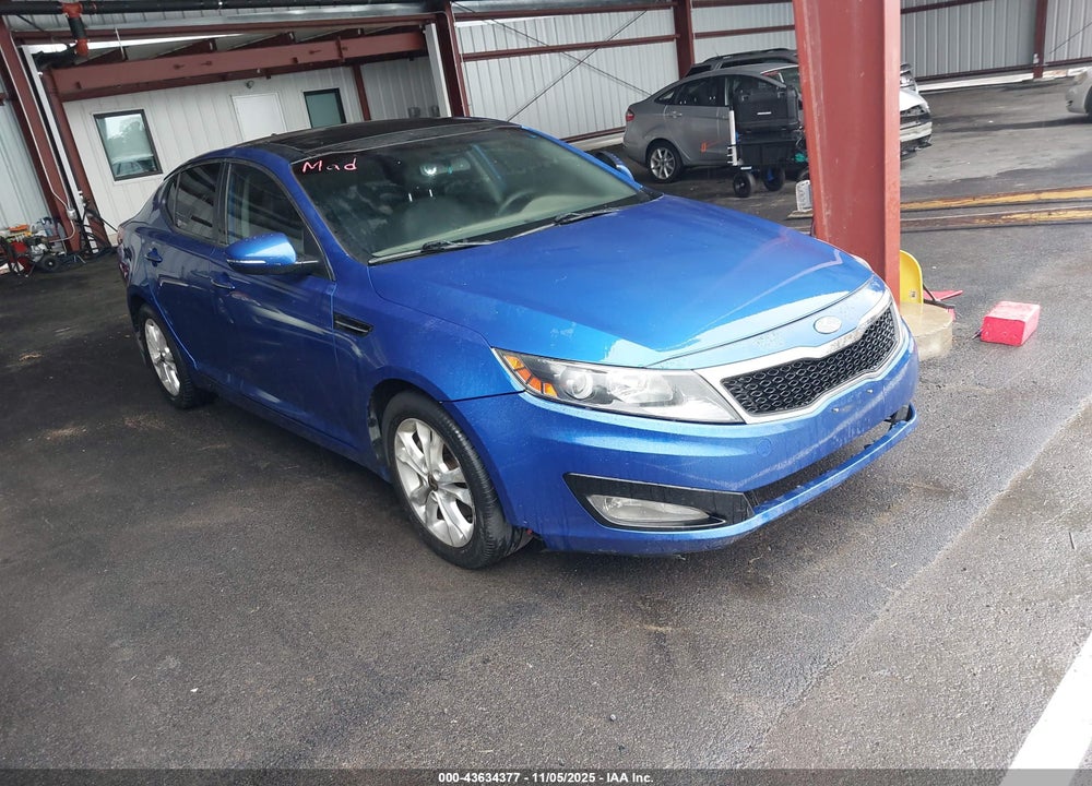 2011 KIA OPTIMA EX VIN: KNAGN4A79B5216645