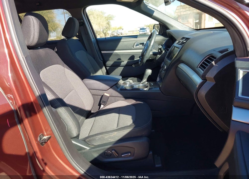 2018 FORD EXPLORER XLT VIN: 1FM5K8D85JGC87306