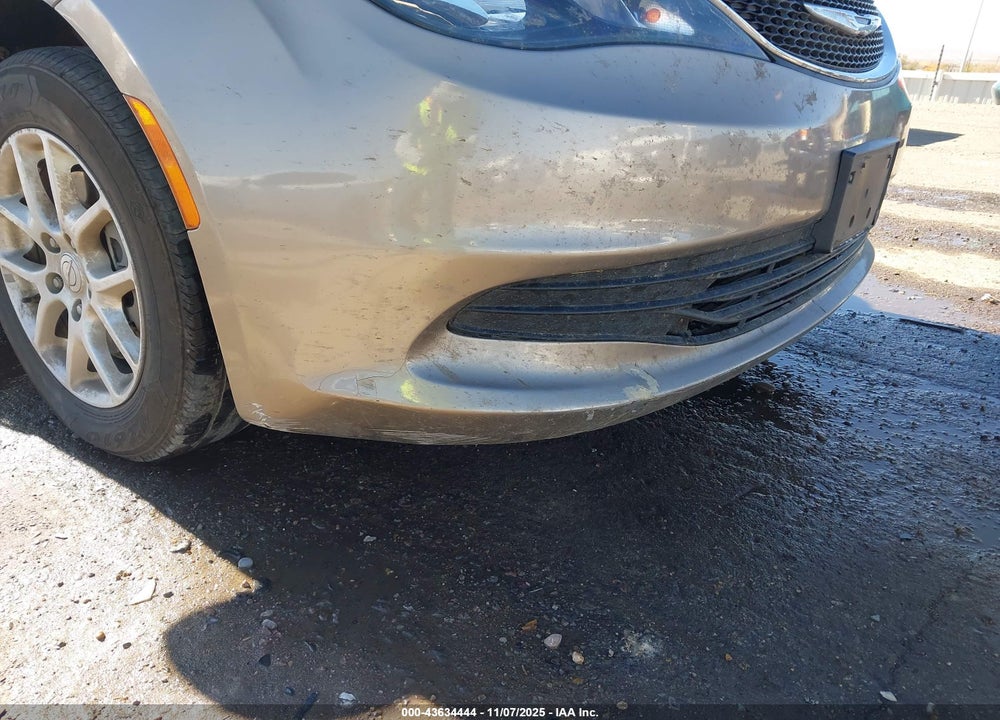 2017 CHRYSLER PACIFICA TOURING VIN: 2C4RC1DG7HR623290